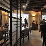Le Petit Siam : Le Calme En Centre Hotel Clermont-Ferrand