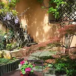 Le Petit Siam : Le Calme En Centre