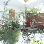 Hotel Le Petit Siam : Le Calme En Centre *