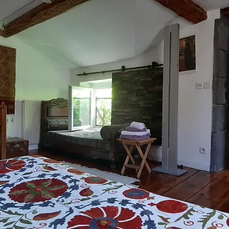 Chambres D'hotes Le Petit Siam : Le Calme En Centre *