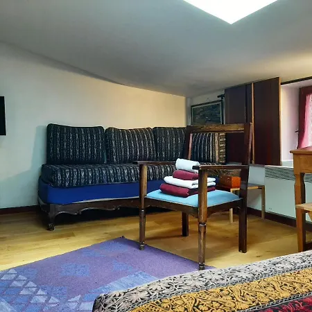 Chambres D'hotes Le Petit Siam : Le Calme En Centre *