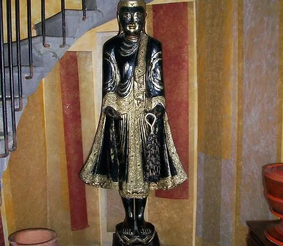 Hotel Chambres D'hotes Le Petit Siam : Le Calme En Centre