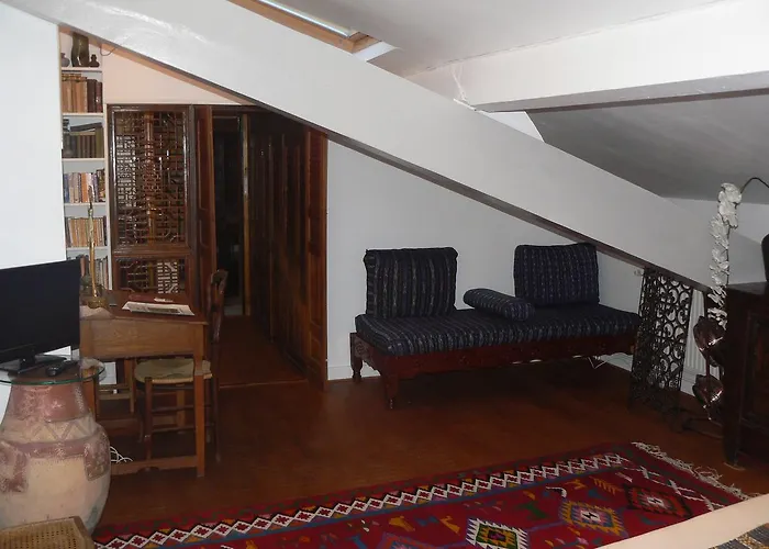 Chambres D'hotes Le Petit Siam : Le Calme En Centre *