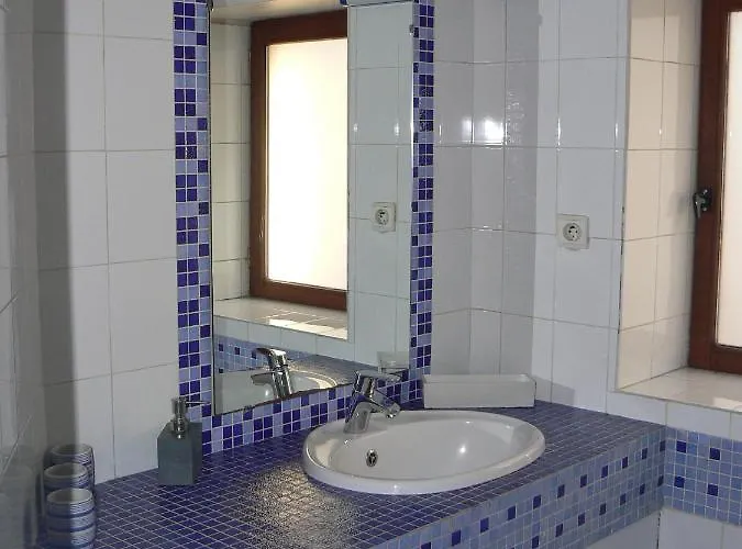 Hotel Chambres D'hotes Le Petit Siam : Le Calme En Centre Clermont-Ferrand